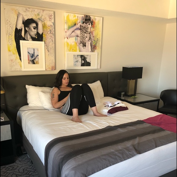 Honeymooning🍯 - Picture 7 of 8